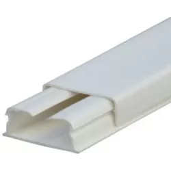 Купить мини-плинтус Legrand 030017 в Москве, смотреть цены  в интернет-магазине goldbyte.ru